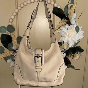 Y2K Coach Soho hobo shoulder bag in luxurious pebbled leather